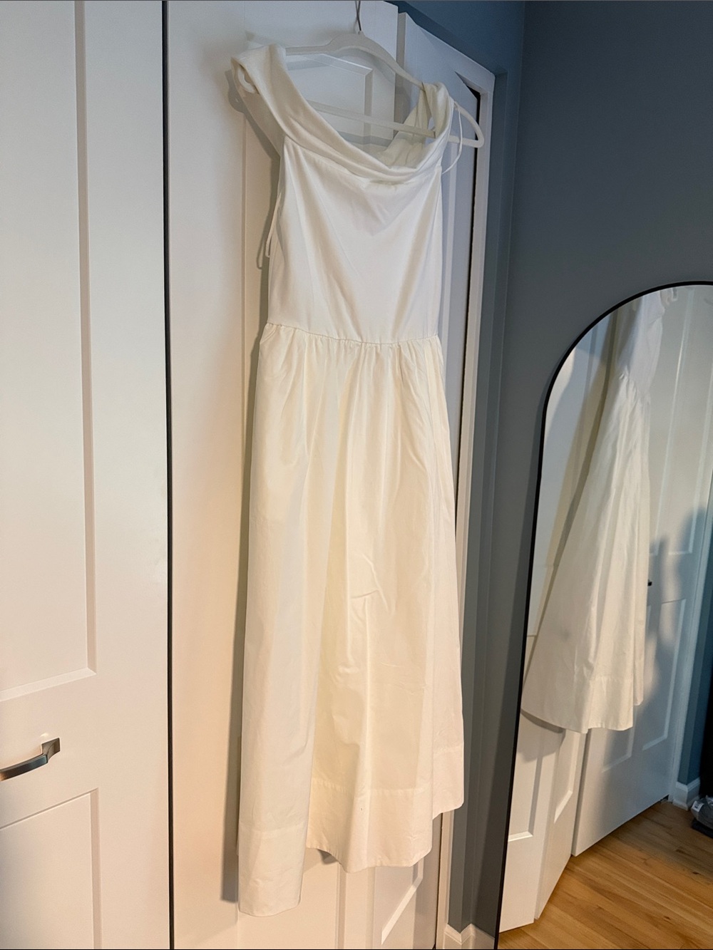 GAP White Off-Shoulder Maxi Dress